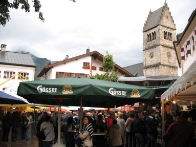 800px-1337_-_zell_am_see_-_stadtplatz